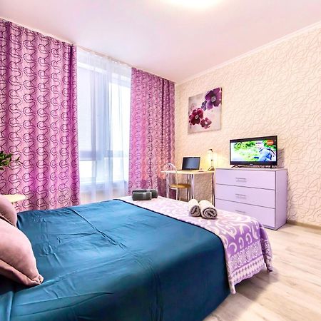 Стильные Апартаменты,Метро Вырлица,Метро Харьковская كييف المظهر الخارجي الصورة